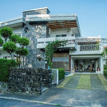 Mountain Homestay 6-8人包棟民宿 Xinhua Экстерьер фото