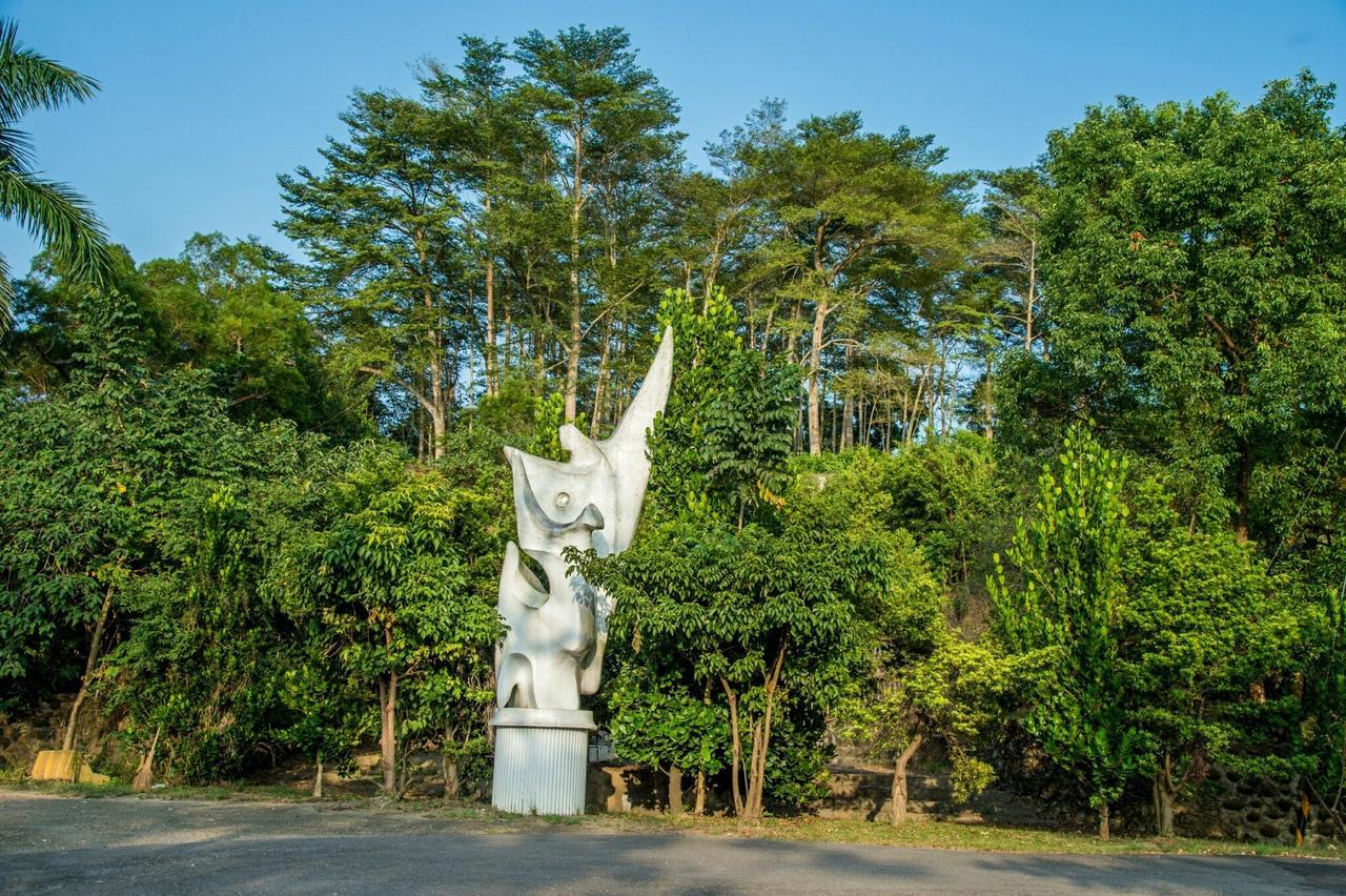 Mountain Homestay 6-8人包棟民宿 Xinhua Экстерьер фото