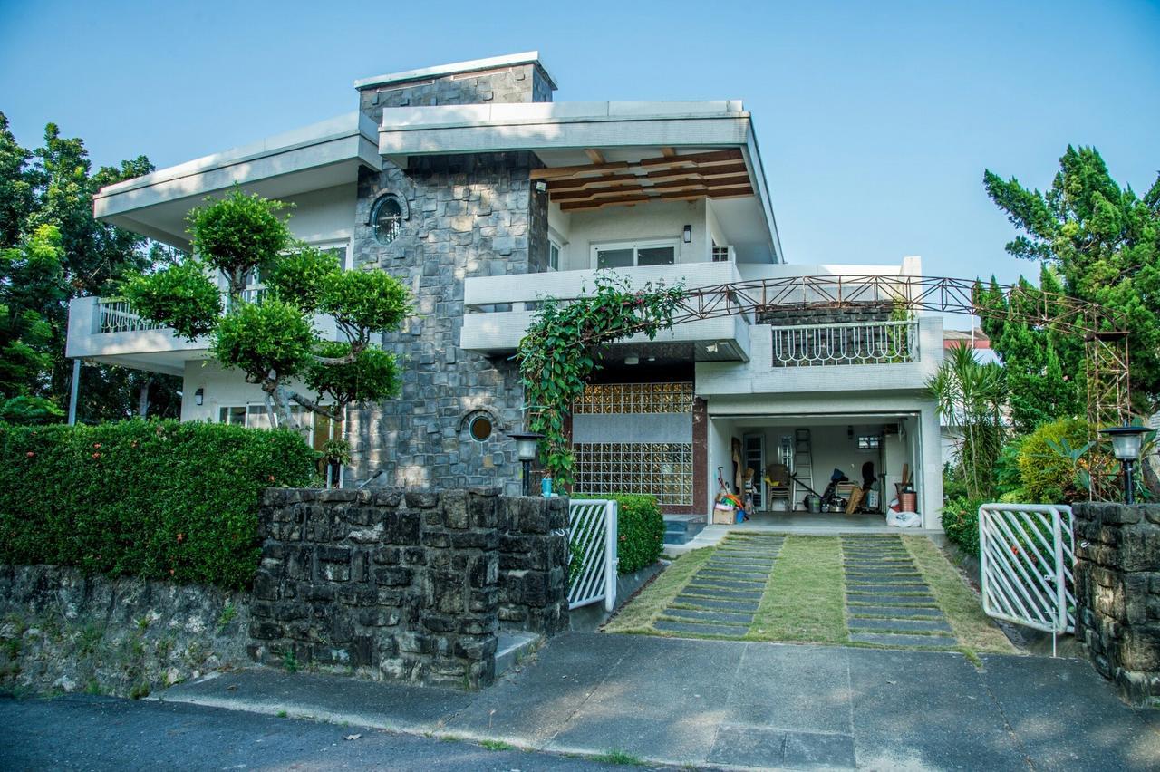 Mountain Homestay 6-8人包棟民宿 Xinhua Экстерьер фото
